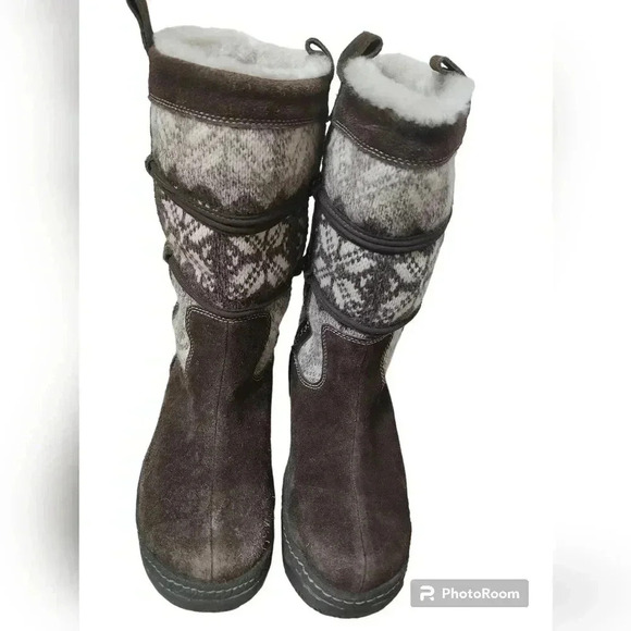 Clark's boots - Picture 2 of 4